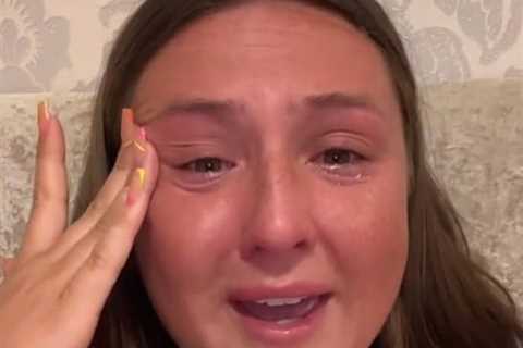Young TikTok Star Defies Haters by Buying a House at 21