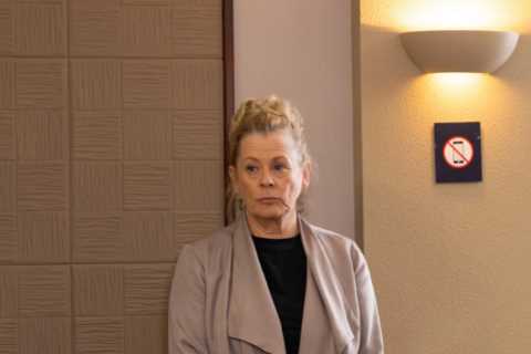 Coronation Street fans demand answers as Bernie Winter faces court