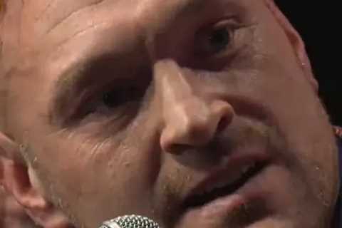 Fury Rattled by Usyk in Heated Press Conference, Fans Say
