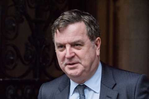 Tory Analysis Shows Labour's Soft-Touch Welfare Plans Could Let 130,000 Skivers Off the Hook Every..