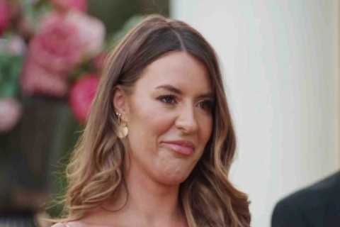 MAFS star Laura Responds to Online Troll Criticizing Her Skin