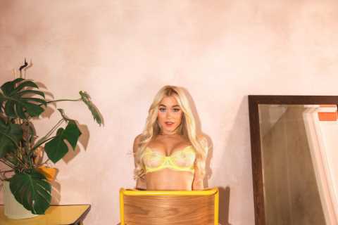 OnlyFans Star Elle Brooke Banned from TikTok After Sharing Final Raunchy Post