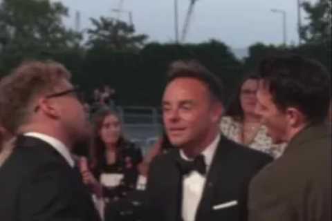 Sam Thompson awkwardly snubbed by Ant & Dec before I'm A Celeb appearance