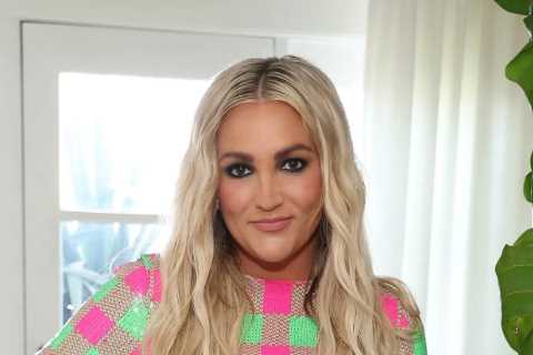 Jamie Lynn Spears Opens Up About Teen Pregnancy and Overcoming Challenges