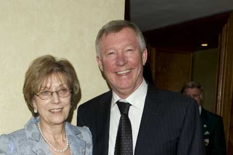 Sir Alex Ferguson Jokes About His Expensive Horse Racing Hobby