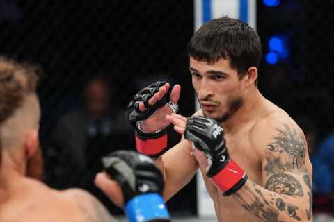 Muhammad Ali's Grandson Prepares for Final Amateur MMA Bout Before Turning Pro