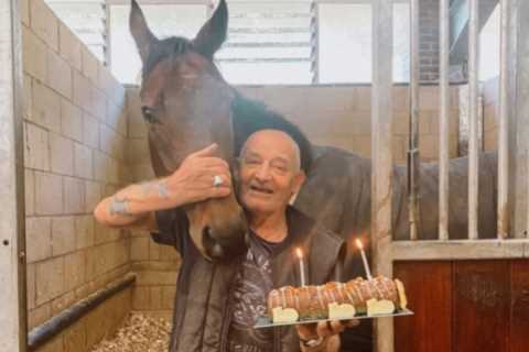 Beloved Stable Lad Reg Todd Passes Away at 78