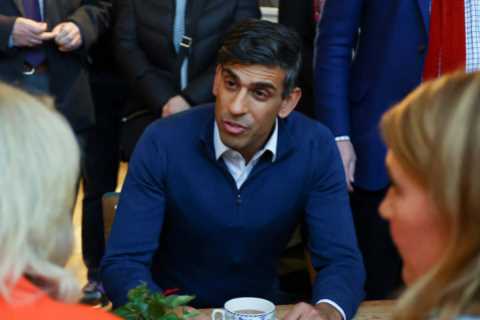 Rishi Sunak's Tax Cuts and Benefits Boost Lead to Poll Boost