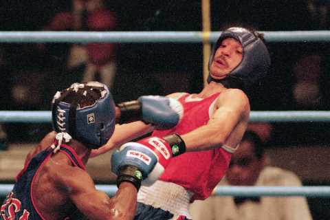 Former Boxing Legend Floyd Mayweather's Forgotten Opponent Living on State Handout