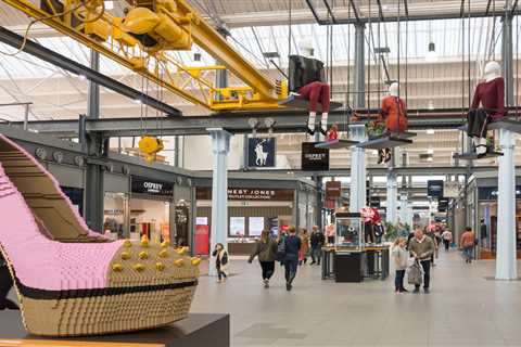Huge outdoor shop closes branch, but customers have a reason to be happy
