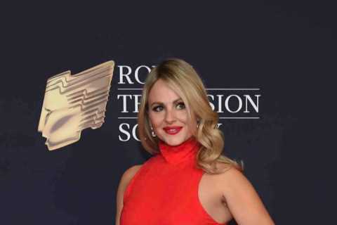 Coronation Street Star Tina O'Brien Turns Heads in Daring Thigh-High Split Dress