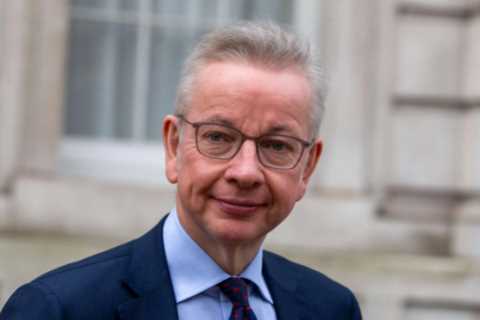 Record 745,000 net migration putting unsustainable pressure on Britain’s broken housing market,..