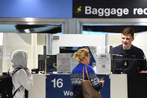 Annual Migration Cap Considered as Part of Measures to Reduce Arrivals, Says Minister