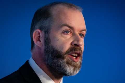 Labour pledges to boost UK economy by overhauling business rates and revitalizing high streets