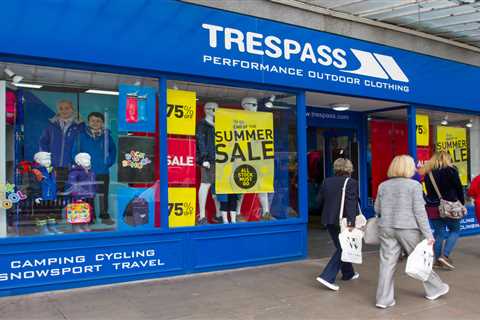 Outdoor Clothing Chain to Close Store in Blackburn