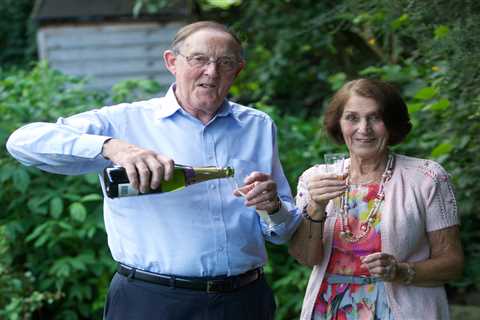 UK Couple Devastated After Winning £1 Million Lotto Jackpot, Only to Be Scammed