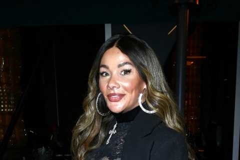 Pregnant Hollyoaks Star Chelsee Healey Reveals Health Problem Impacting Her Vision