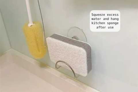 £6 Bathroom Gadget That Stops Mould and Keeps Grouting White