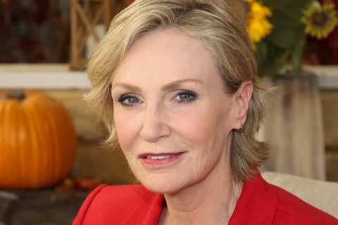 Who is Jane Lynch's Wife, Jennifer?
