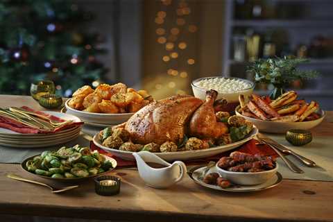 Shoppers Flock to Buy Sainsbury's 'Festive Roast' Meal Deal for Less Than £4