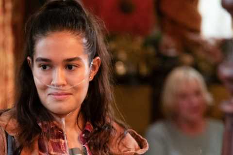 EastEnders Favourite Returns After Seven Years to Reunite with Villain Dad