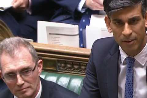 Rishi Sunak faces Tory civil war as immigration minister resigns over Rwanda plan