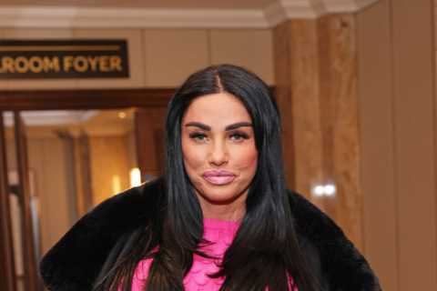 Katie Price Faces Mum-Shaming for Advent Calendar Complaints