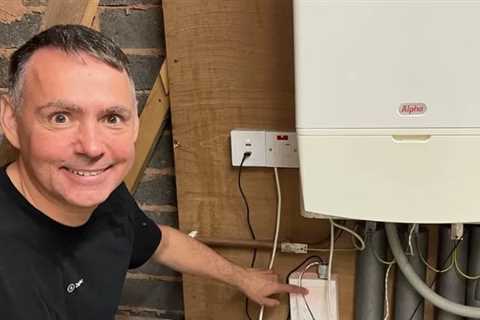 Man Builds £15 Thermostat That Adjusts Temperature Based on Weather