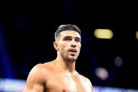 Tommy Fury Holds Talks with Boxing Legend for Next Fight, Fans Concerned