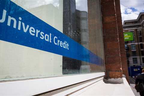 UK Benefit Recipients to Receive Early Payments Before Christmas