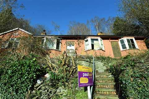 Two-bedroom bungalow in Wales up for auction with a 50p price tag
