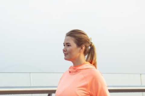 Walking Reduces Women's Breast Cancer Risk by 10%, Study Finds