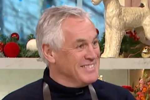 Horrified This Morning viewers panic as show chef serves up ‘raw’ turkey during Christmas carving..