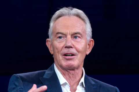 Sir Tony Blair Rules Out Accepting Peerage to Join Cabinet