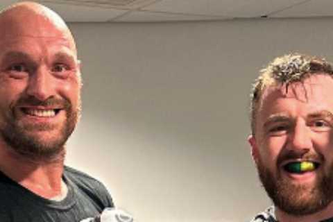 Former Champ Worries Tyson Fury's Fight with Oleksandr Usyk Will be Delayed