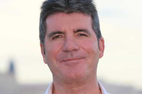 Simon Cowell shocks viewers with new 'pop star' look at Royal Variety Performance