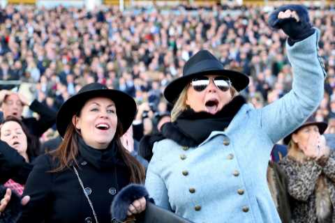 Your Ultimate Guide to Christmas Racing: Where to Watch and Who to Bet On