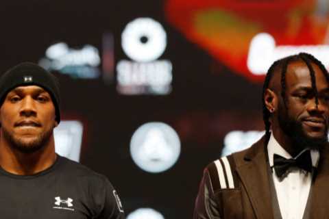 Deontay Wilder Claims Anthony Joshua Was Nervous Around Him at Press Conference