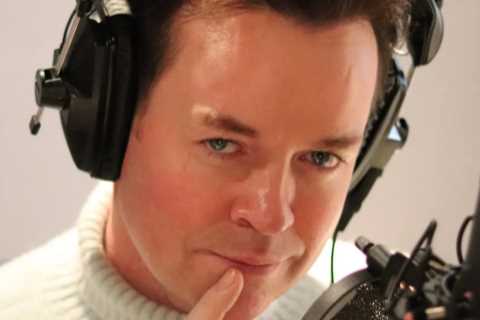 Stephen Mulhern Drops Clue About New Dancing on Ice Presenter