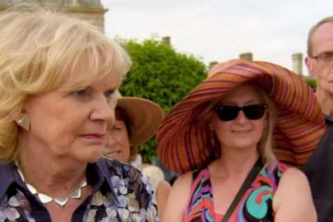 Lucky Find: Grandad's £1 Vase Valued at Thousands on Antiques Roadshow