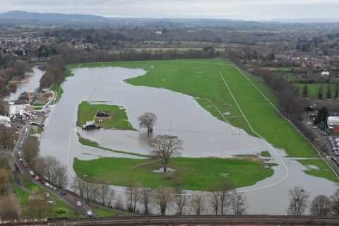 Popular Southwell Racecourse Forced to Close Due to Flooding and Safety Concerns