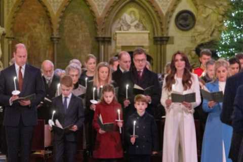 I'm a body language expert and Prince George's sweet gesture shows that he was born to be King