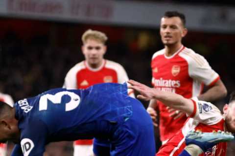West Ham Fans Go Wild for Declan Rice as Arsenal Star Gives Old Club Amazing Gift in First League..