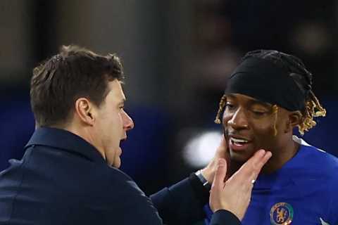 Chelsea Fans Criticize Mauricio Pochettino's Tactical Decision in Crystal Palace Match