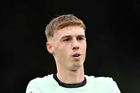 Cole Palmer Renamed 'Mesut' After Filthy Skill Sends Luton Keeper to 2024 Before Scoring Stunning..