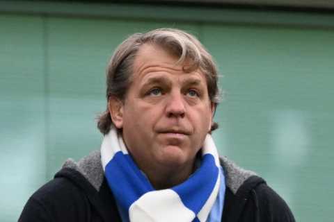 Bungling Chelsea: £1 Billion Spent on Transfers, but Results Go Backwards