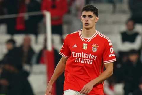 Chelsea Eyeing Move for Benfica Defender Antonio Silva