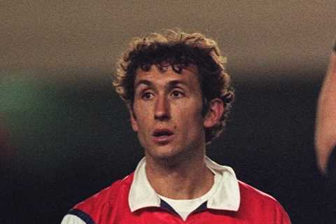 Arsene Wenger Reached Out to Me After My Toughest Day at Arsenal, Says Gilles Grimandi