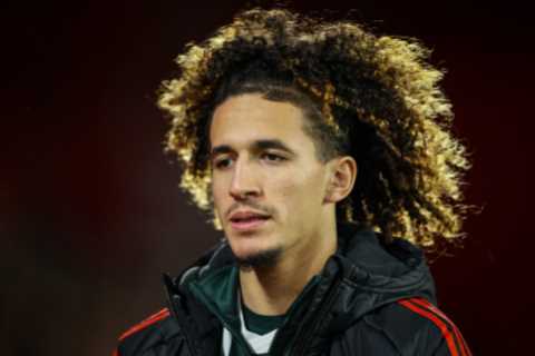 Manchester United Manager Blocks Hannibal Mejbri's Departure