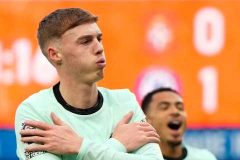 Chelsea Star Cole Palmer Warned to 'Watch Himself' after Clash with Luton